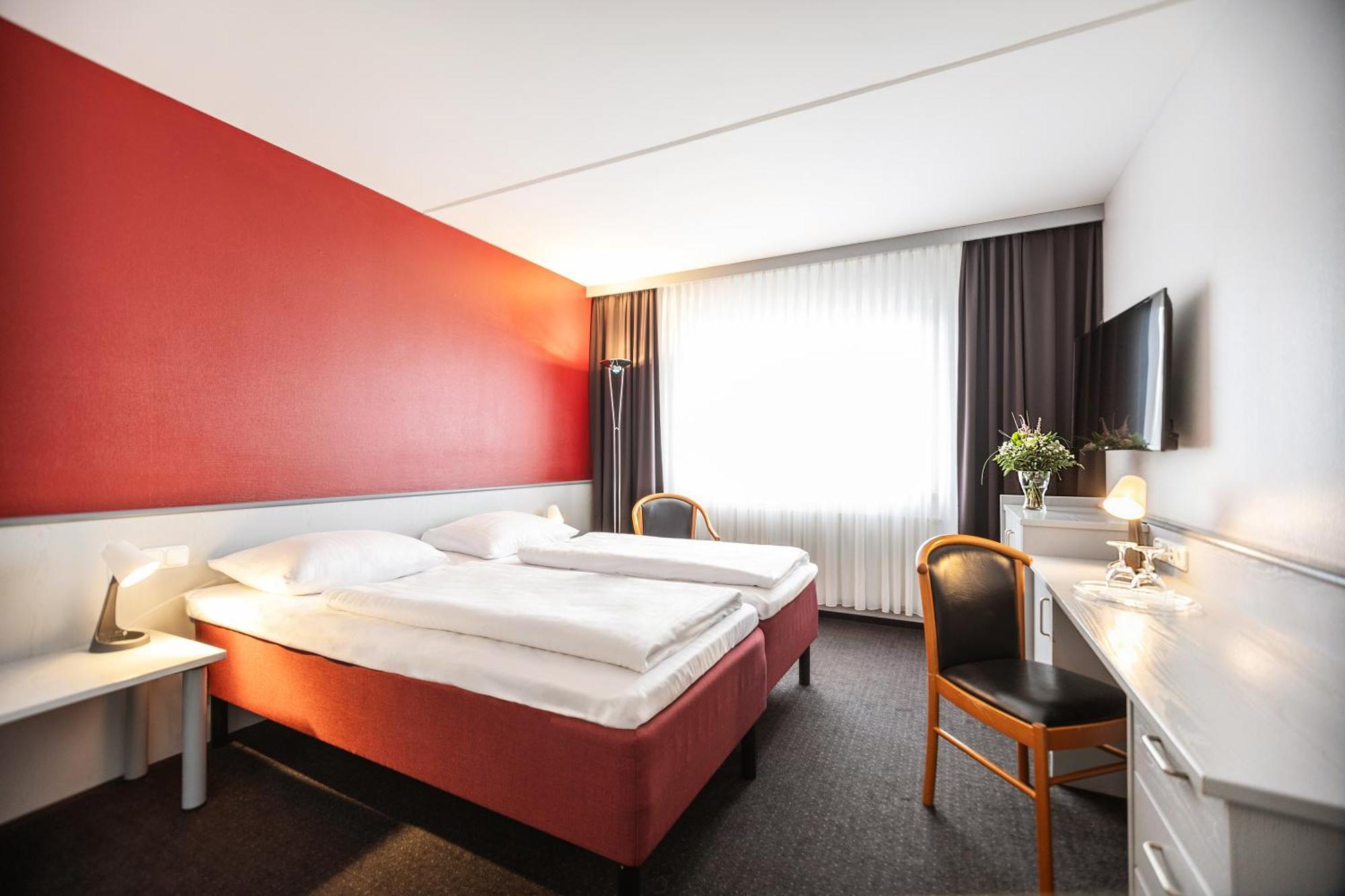 Good Morning + Bad Oldesloe Hotel Екстериор снимка